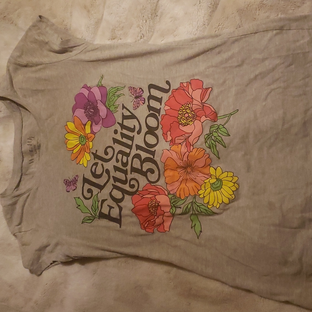 Short sleeve shirt